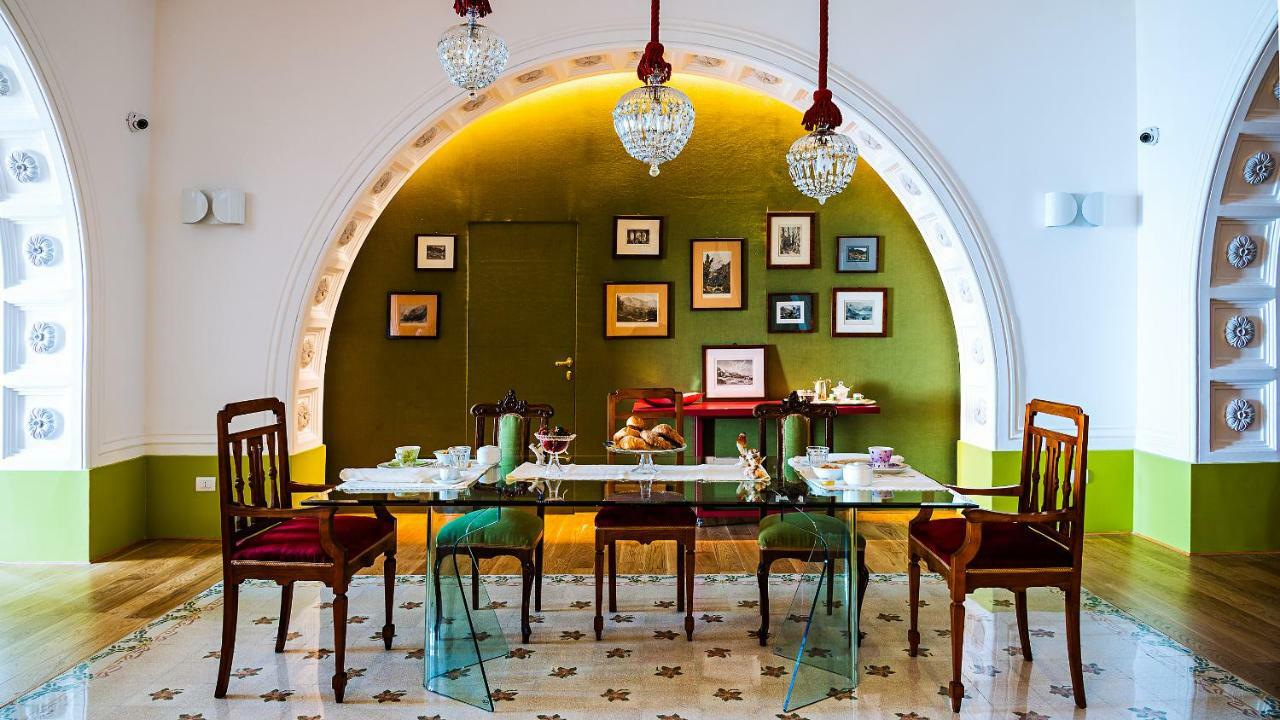 Donna Giulia, Luxury House Hotel Salerno Buitenkant foto