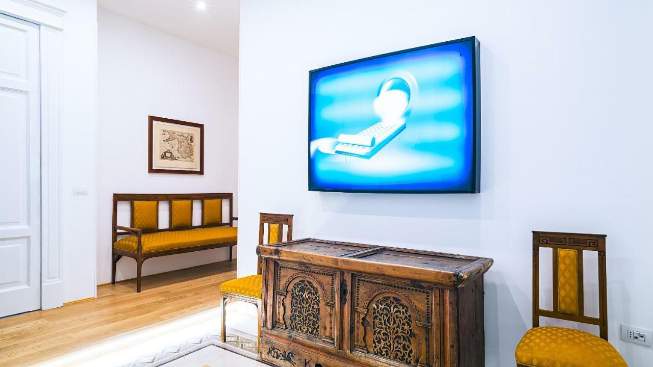 Donna Giulia, Luxury House Hotel Salerno Buitenkant foto
